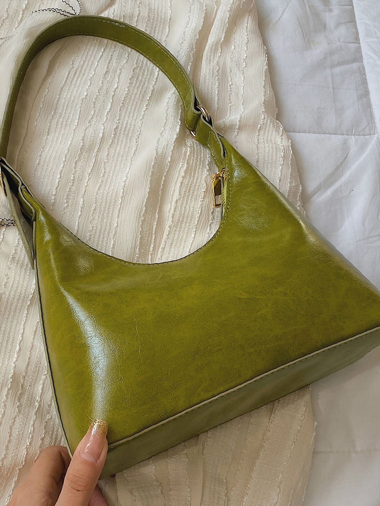 Vintage Charm Minimalist Bucket Bag