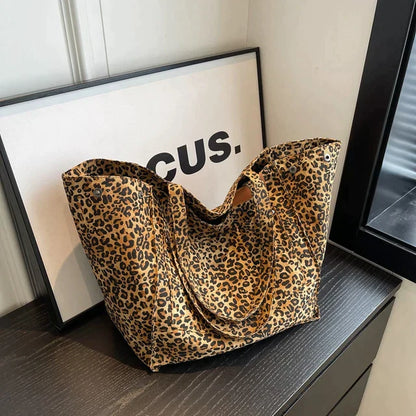 Stylish Leopard Print Porter Ladies Handbag