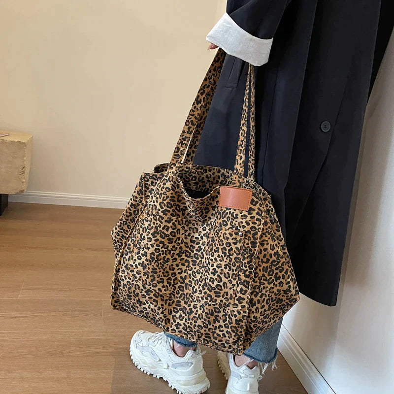 Stylish Leopard Print Porter Ladies Handbag