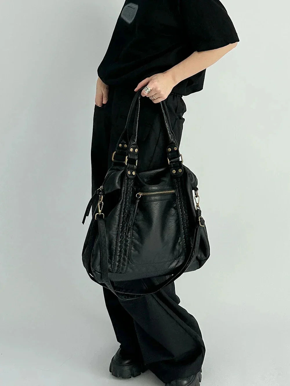 Classic Vintage Leather Shoulder Bag