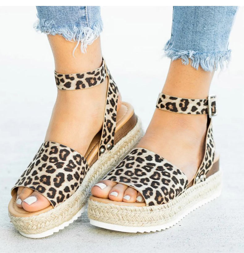 Anne Wedge Sandals With Platform