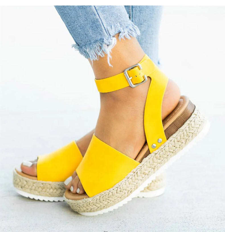 Anne Wedge Sandals With Platform