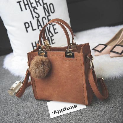 Elegance Femme Ladies Brown Leather Handbag